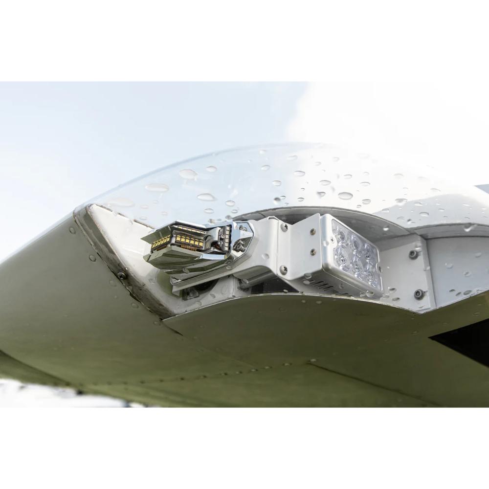 ORION 650E SERIES 14 ORION 650E SERIES EMBEDDED FORWARD POSITION ANTI-COLLISION LIGHTS - Image 14