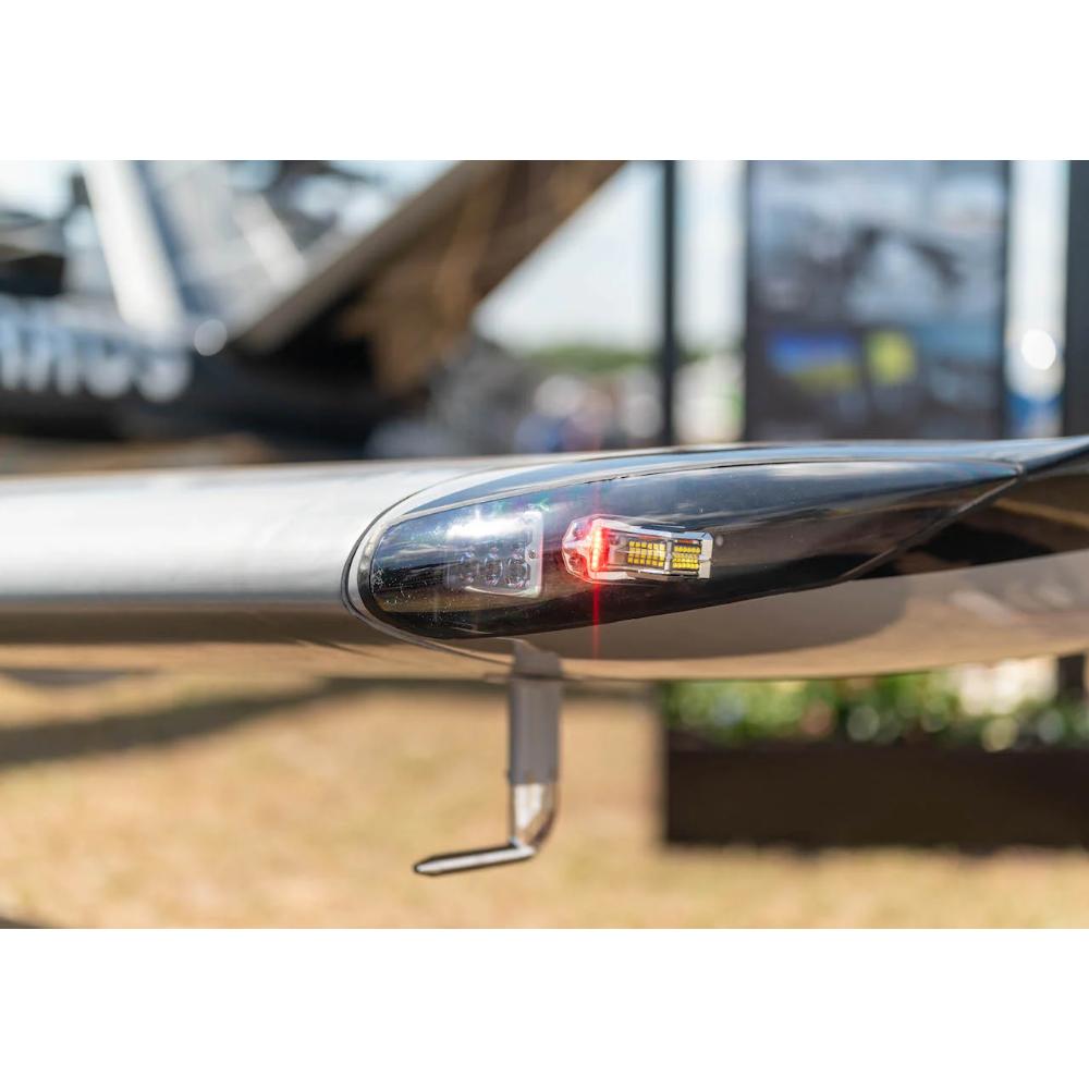 ORION 650E SERIES 9 ORION 650E SERIES EMBEDDED FORWARD POSITION ANTI-COLLISION LIGHTS - Image 9
